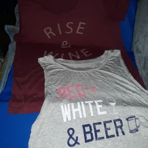 Set of 2 women's wine Tees